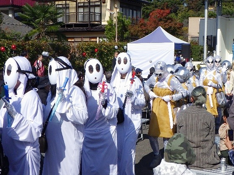 宇宙人仮装パレード