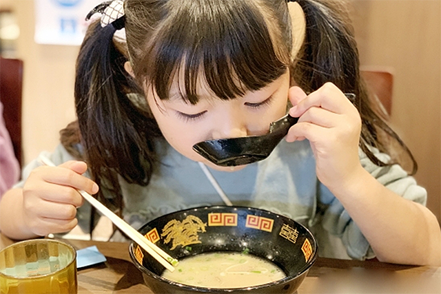 食べる / のんびり休む
